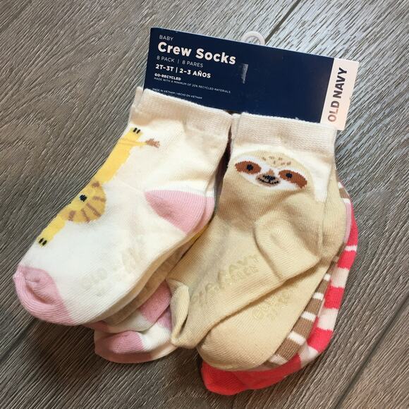 NWT old navy Baby Crew Socks 8 pack 2t-3T Lion Sloth Rubber Grip - Picture 1 of 3